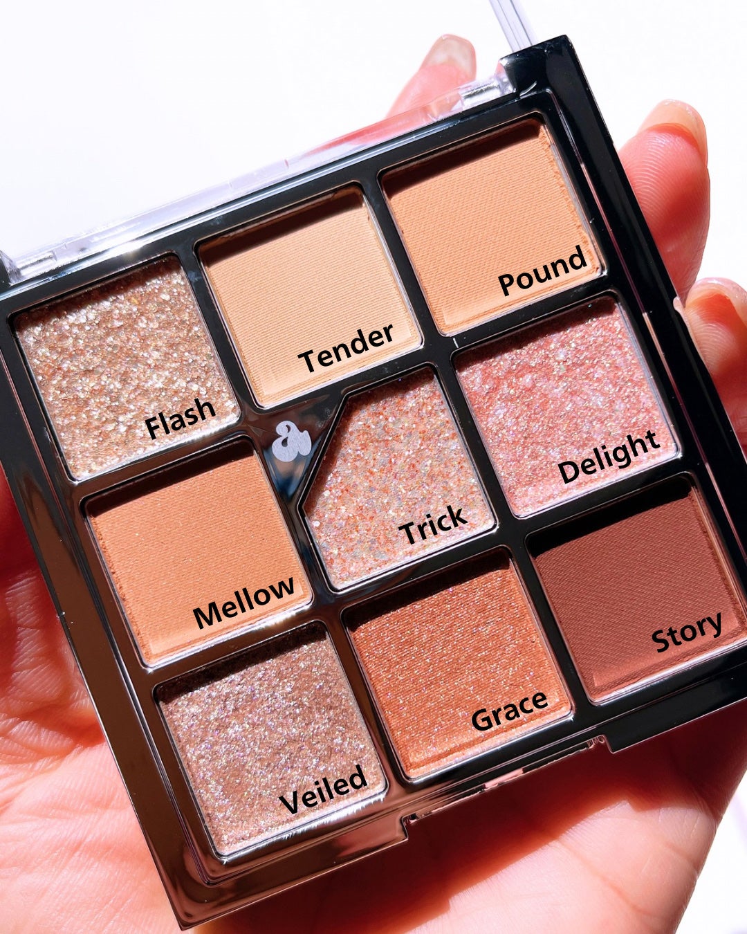 グリッターペディアアイパレット/unleashia/アイシャドウパレットを使ったクチコミ(4枚目)