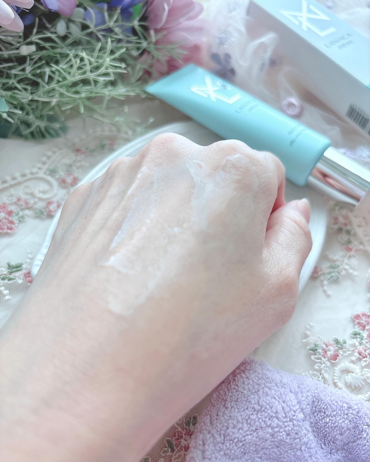 シルキーシャインスキンクリーム/LANiXCA/フェイスクリームを使ったクチコミ（3枚目）