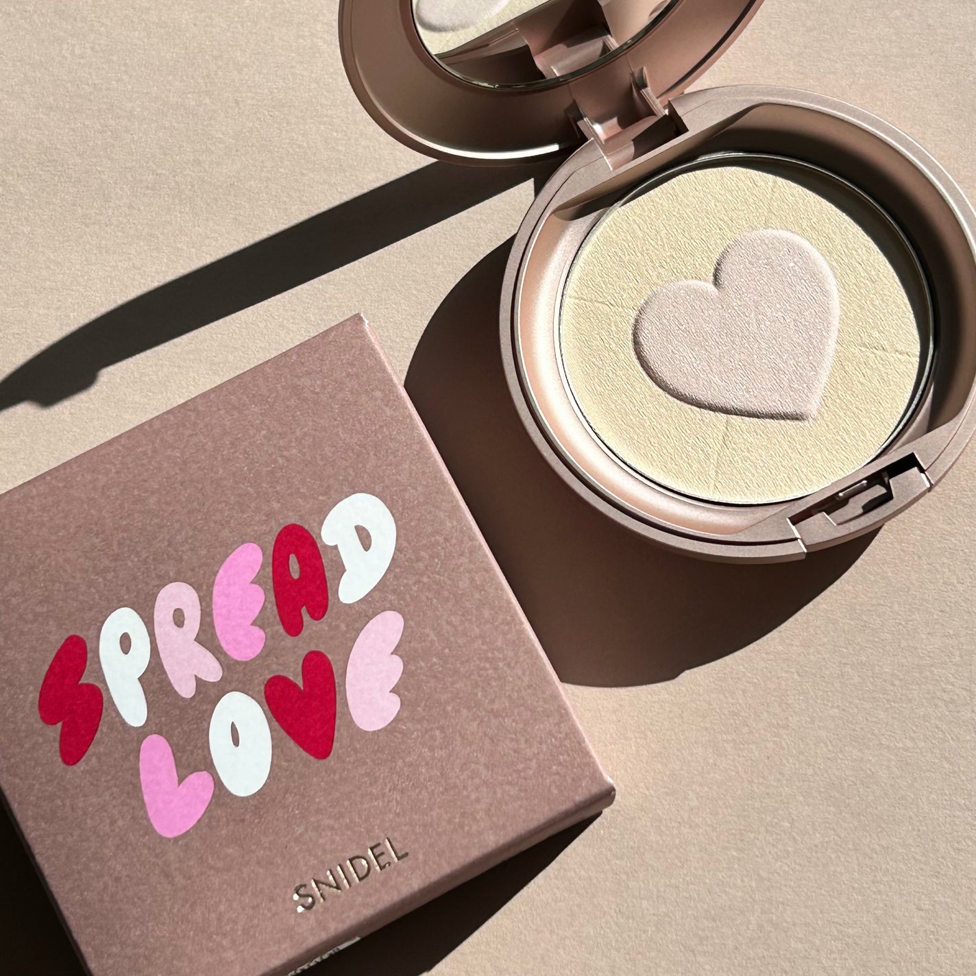 プレストパウダーナチュラル グロウ/SNIDEL BEAUTY/プレストパウダーを使ったクチコミ(2枚目)