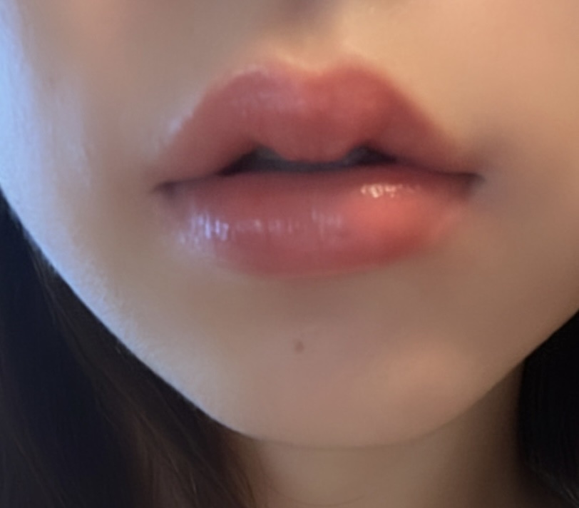 グラスティングカラーグロス/rom&nd/リップグロスを使ったクチコミ（2枚目）