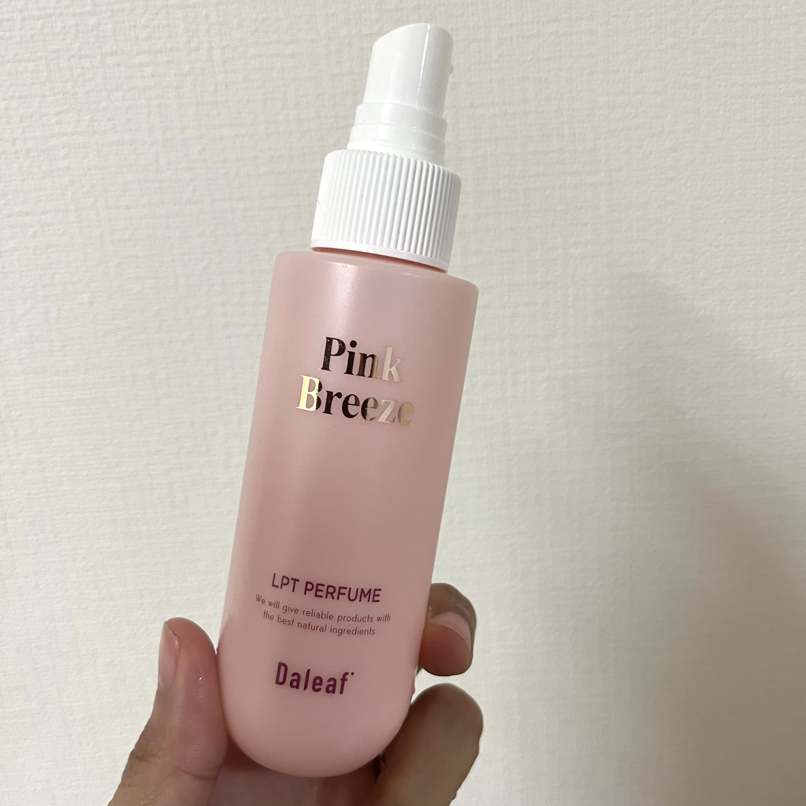 パフュームヘアパックインミスト Pink Breeze/Daleaf/アウトバストリートメントを使ったクチコミ（1枚目）