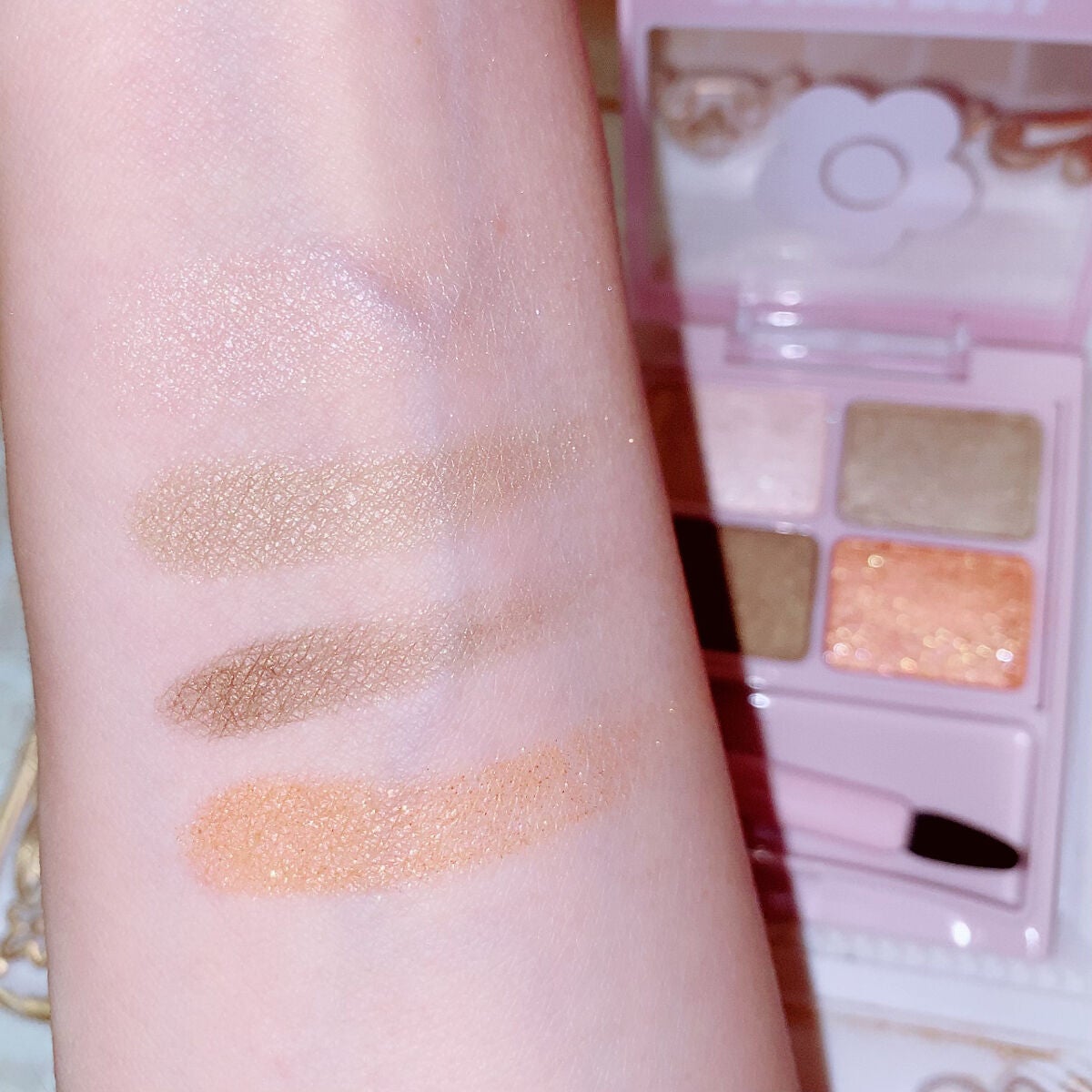 デイジードール アイカラー パレット/DAISY DOLL by MARY QUANT/アイシャドウパレットを使ったクチコミ(4枚目)