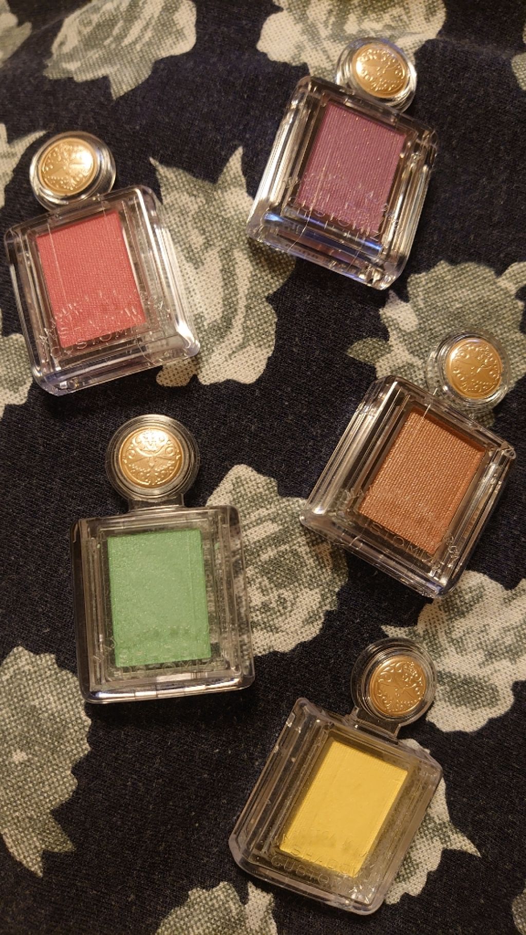 シャドーカスタマイズ/MAJOLICA MAJORCA/単色アイシャドウを使ったクチコミ（2枚目）