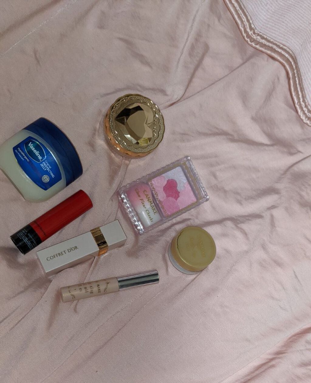 グロウフルールチークス/キャンメイク/パウダーチークを使ったクチコミ(1枚目)