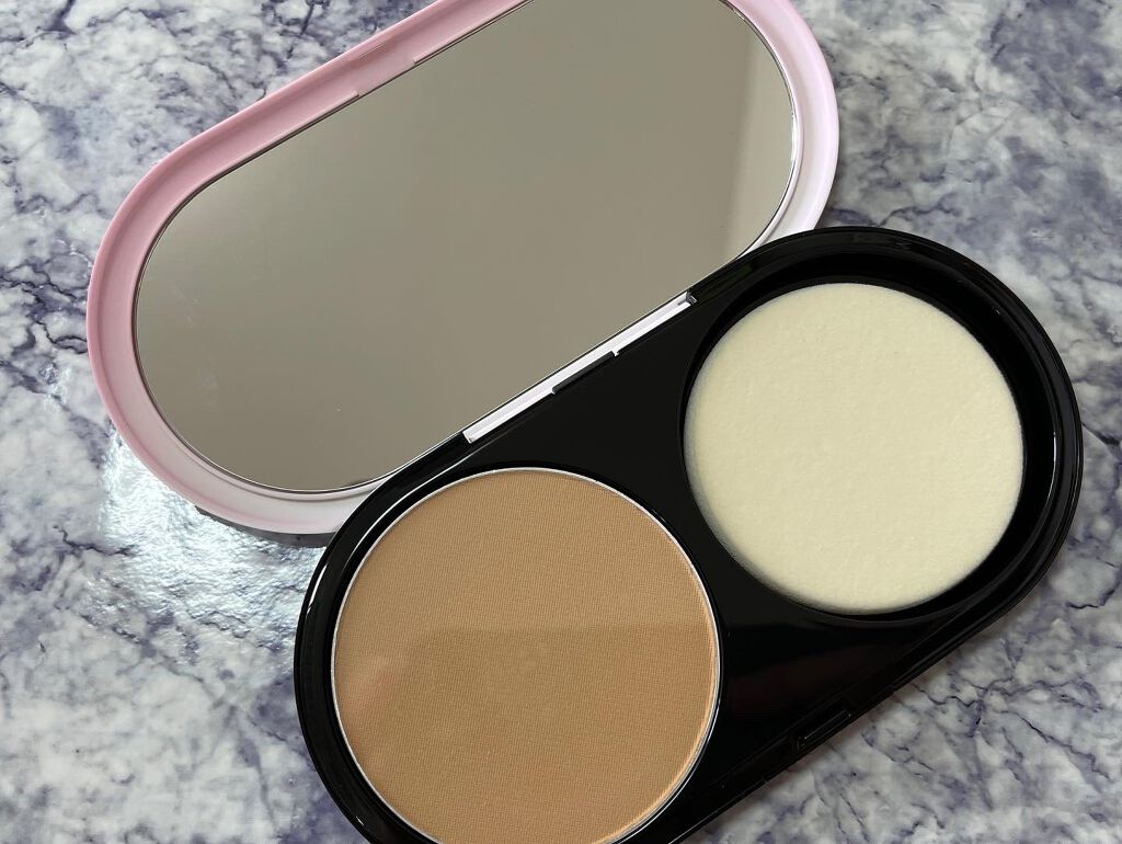 ライトフル C３ ナチュラル シルク パウダーファンデーション/M・A・C/パウダーファンデーションを使ったクチコミ（3枚目）