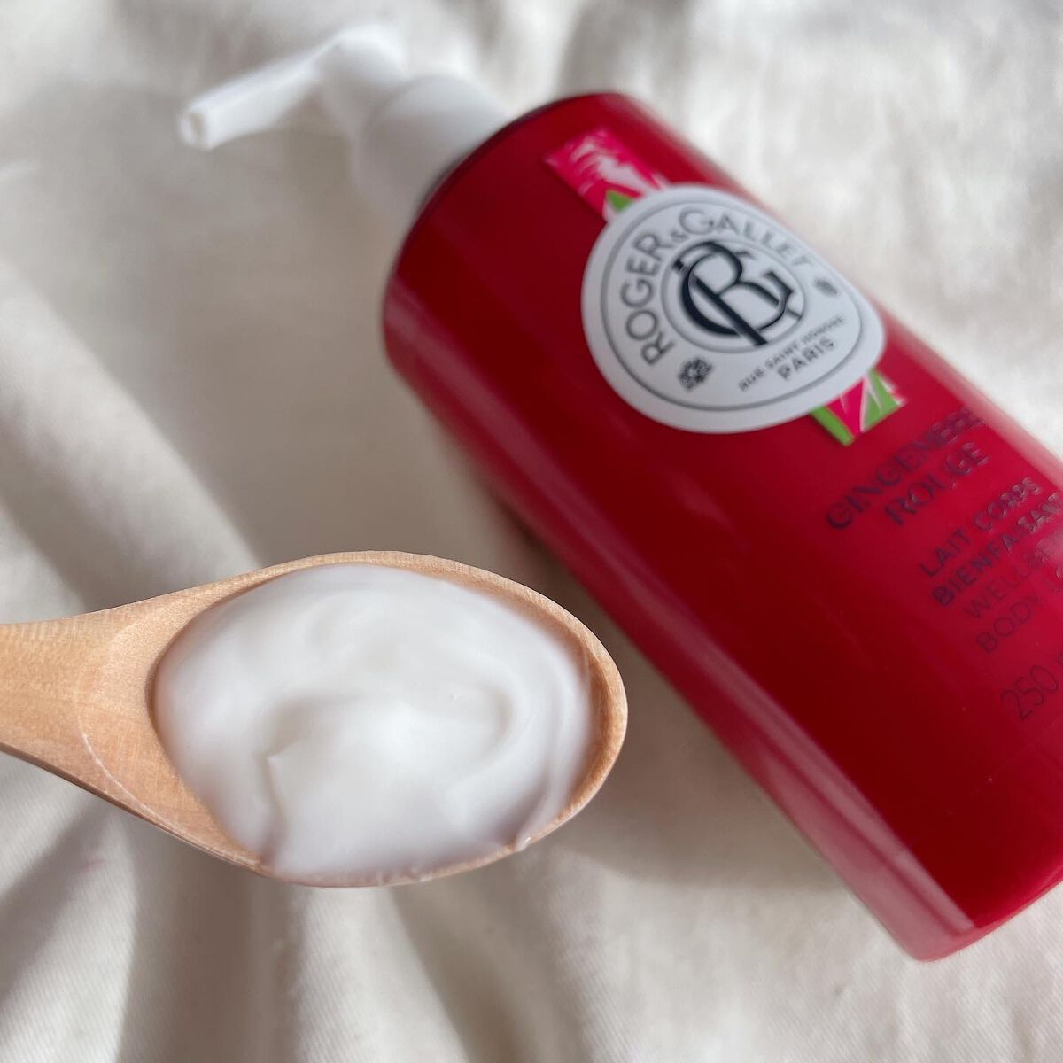 レ コール ジンジャールージュ/ロジェ・ガレ/ボディローションを使ったクチコミ(2枚目)