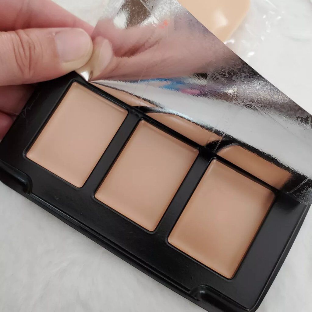 フローレス フィット/COVERMARK/クリーム・エマルジョンファンデーションを使ったクチコミ(1枚目)