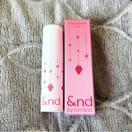 アンドバイロムアンド グラッシーボムティント/&nd by rom&nd/リップティントを使ったクチコミ(2枚目)
