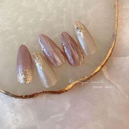 #ネイル,#秋ネイル,#大人ニュアンスネイル,#ニュアンスネイル,#ジェルネイル,#ミラーネイル,#ブラウンネイル,#グリッターネイルのネイルデザイン