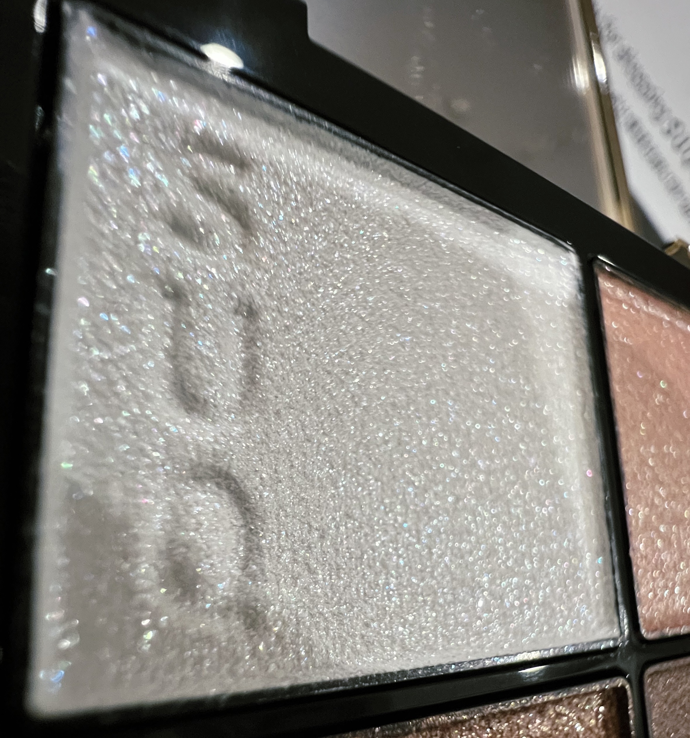 シグニチャー カラー アイズ/SUQQU/アイシャドウパレットを使ったクチコミ（3枚目）