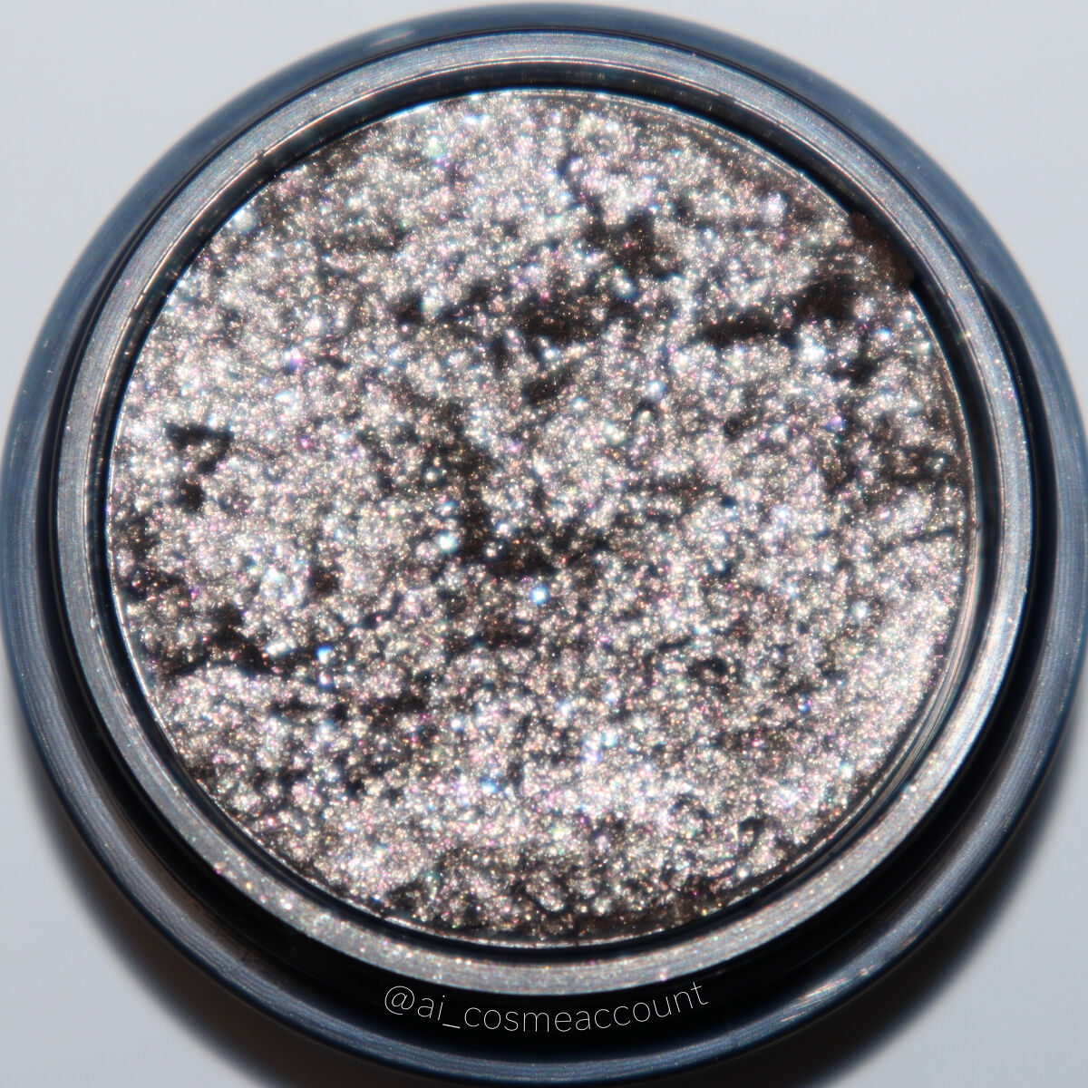 セルフィーフィックスピグメント 13 サンドストーン/Witch's Pouch/単色アイシャドウを使ったクチコミ（2枚目）