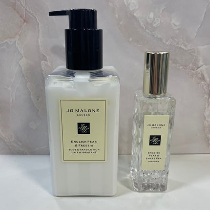 イングリッシュ ペアー & フリージア ボディ & ハンド ローション/Jo MALONE LONDON/ボディローションを使ったクチコミ(1枚目)