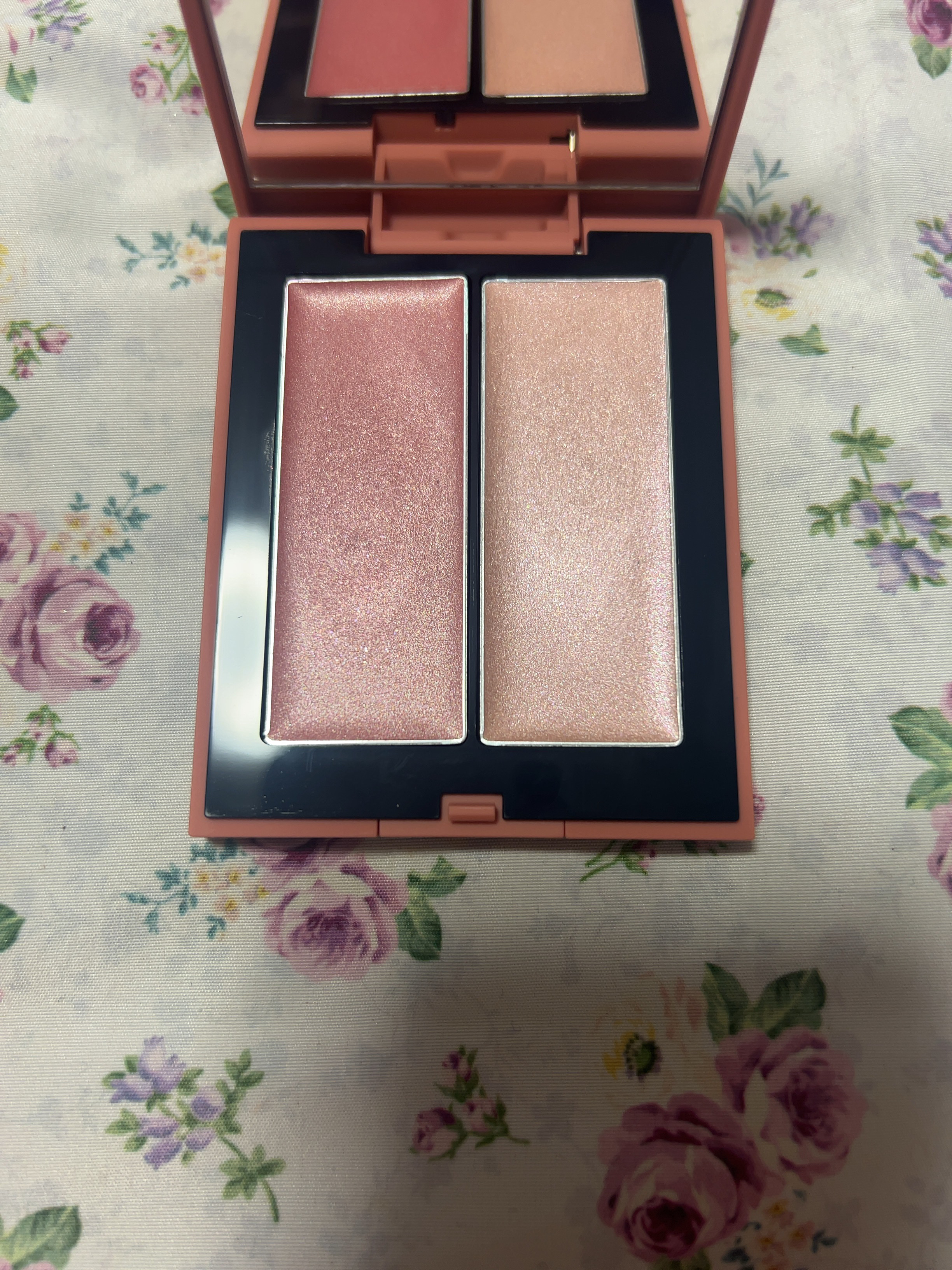 エモーションプルーフ アイ プライマー/TOM FORD BEAUTY/アイシャドウベースを使ったクチコミ（2枚目）