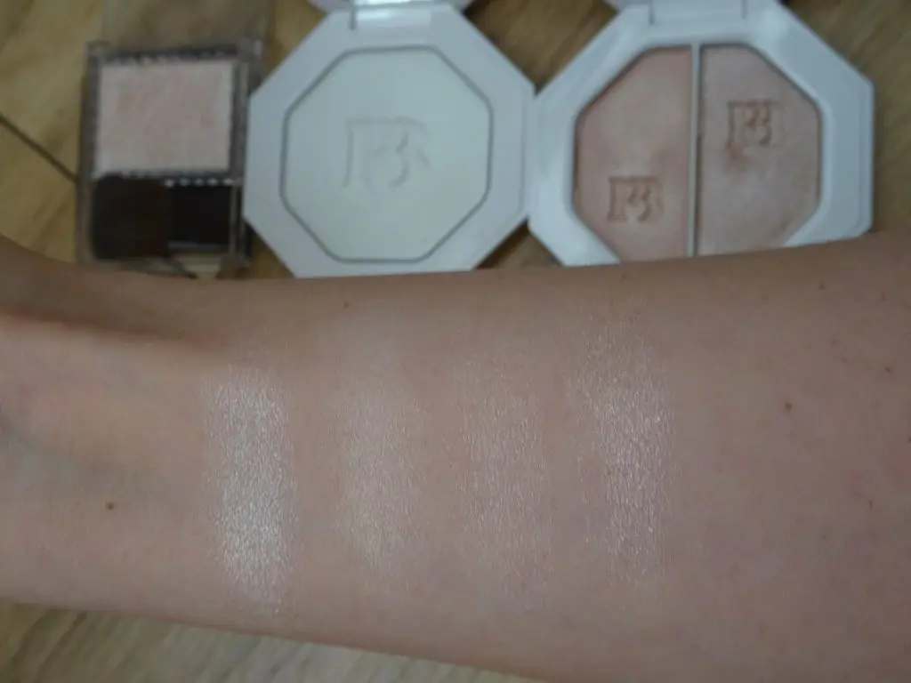 KILLAWATT FREESTYLE HIGHLIGHTER DUO/FENTY BEAUTY BY RIHANNA/パウダーハイライトを使ったクチコミ（1枚目）