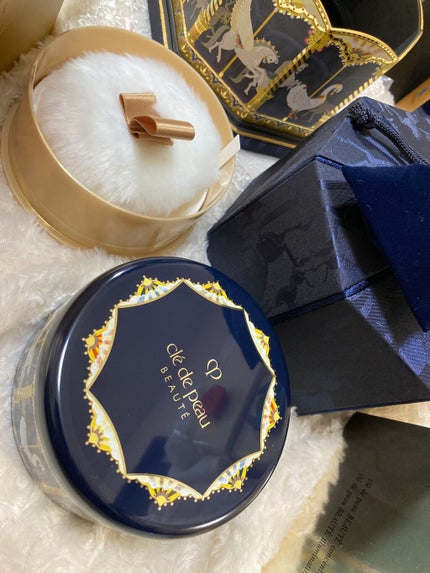 プードルコンパクトエサンシエル/クレ・ド・ポー ボーテ/プレストパウダーを使ったクチコミ(3枚目)