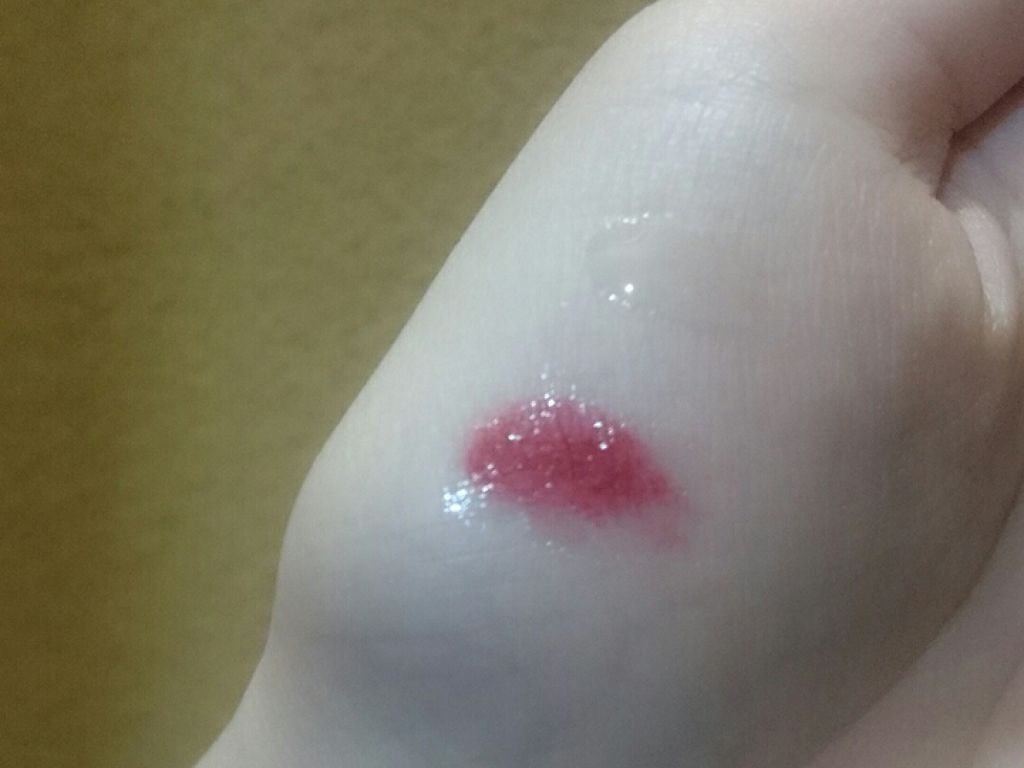 リップモイストオイル クリスタル/crayontouch-me/リップオイルを使ったクチコミ（3枚目）