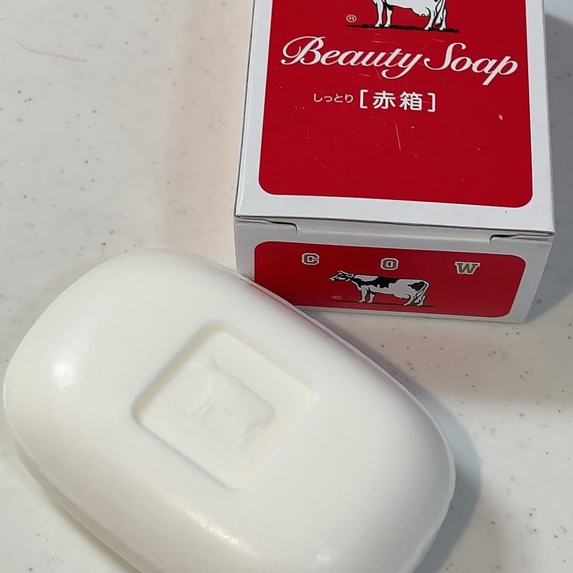 牛乳石鹸 BEAUTY SOAP 化粧石鹸カウブランド赤箱a1一箱50個100g