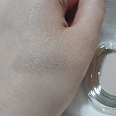 STEP BASIC EYESHADOW MACARONGRAY/Ameli/シングルアイシャドウを使ったクチコミ（3枚目）