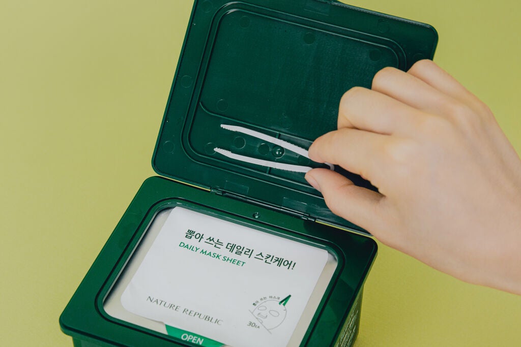 お肌にピタっと密着!話題のCICAでマスク荒れケア🎵(2枚目)