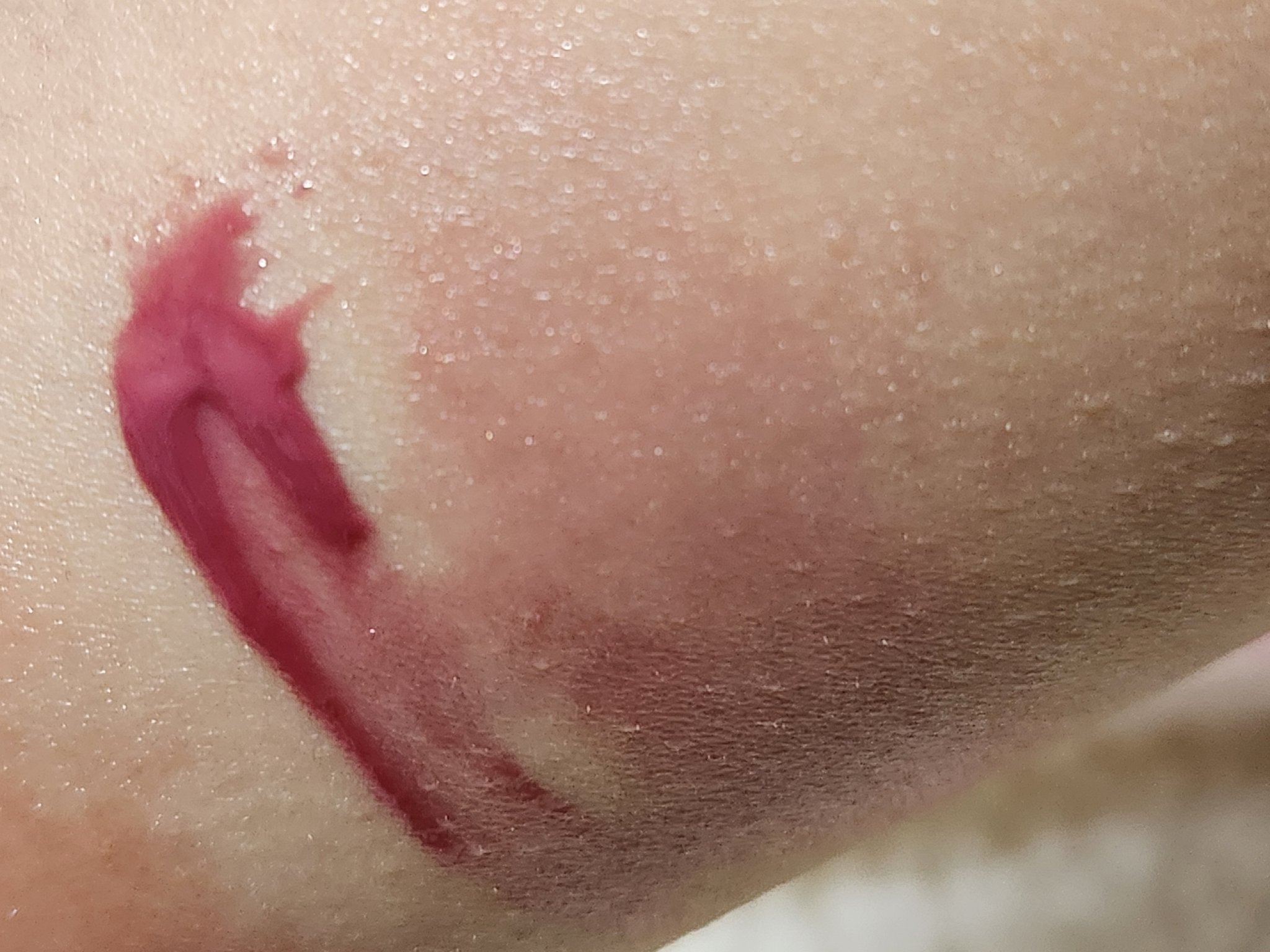 ジューシーラスティングティント 33 ベアバイン(BARE VINE)/rom&nd/リップティントを使ったクチコミ（2枚目）