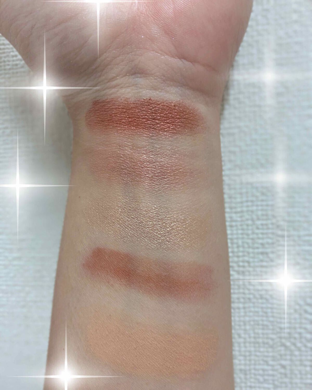 エッセンシャル マルチカラー アイシャドウパレット ウォームクランベリー