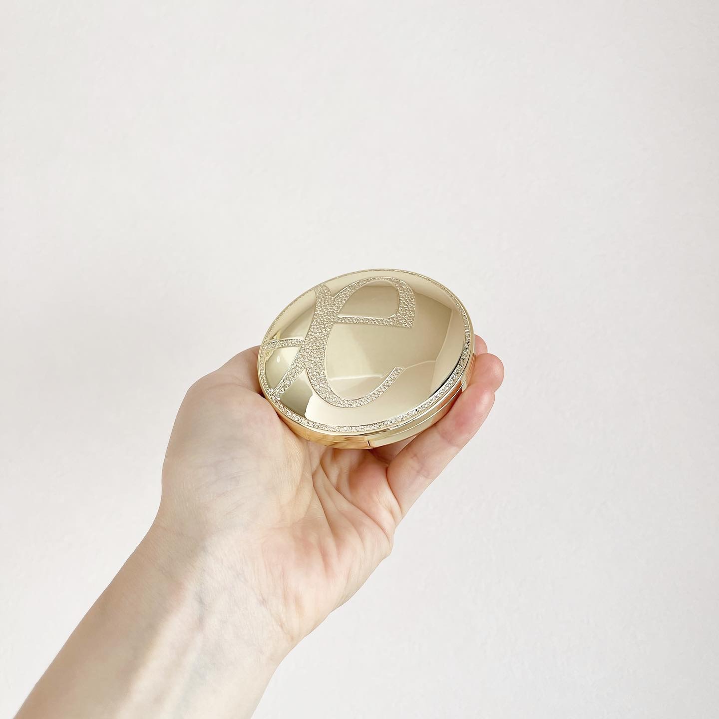 ファイン ヴェルヴェティ ファンデーション/Elégance/パウダーファンデーションを使ったクチコミ（2枚目）