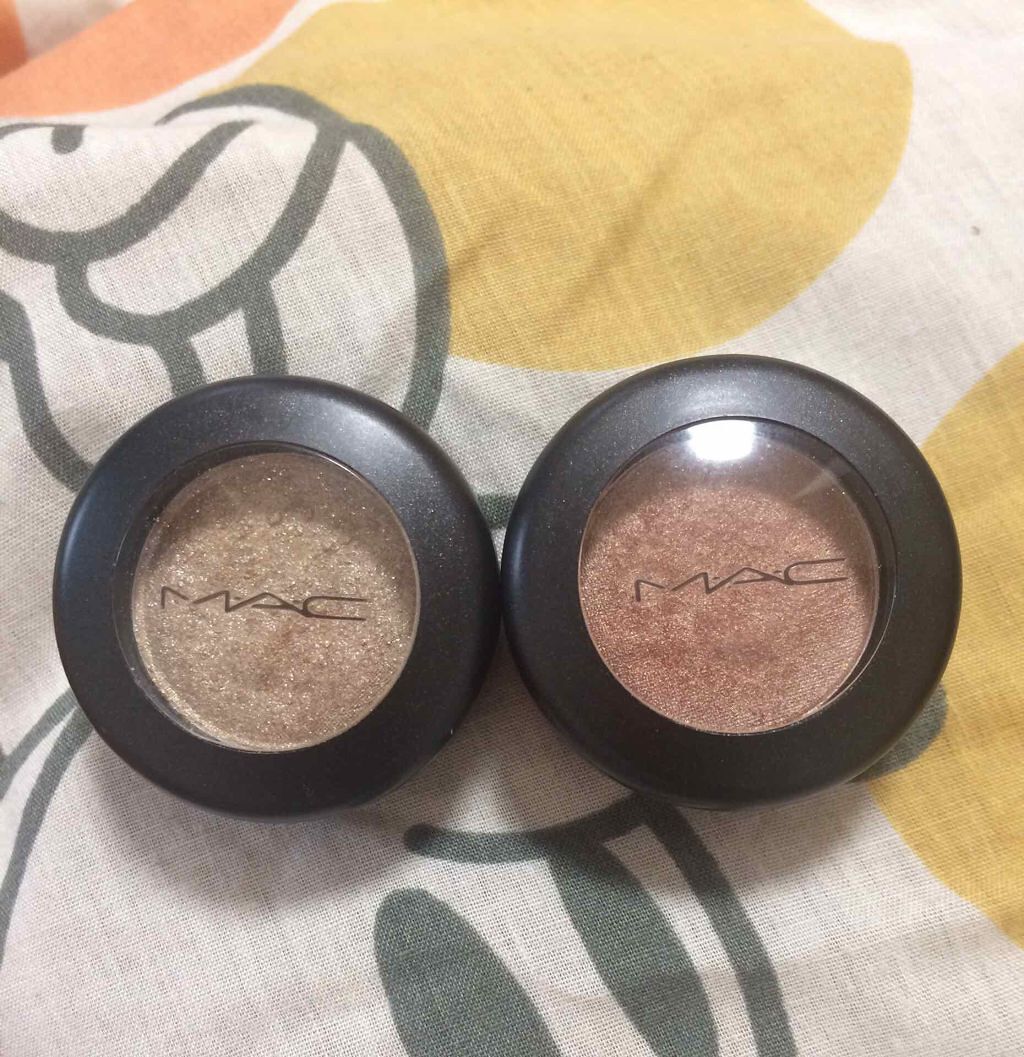 スモール アイシャドウ レトロスペック/M・A・C/単色アイシャドウを使ったクチコミ（1枚目）
