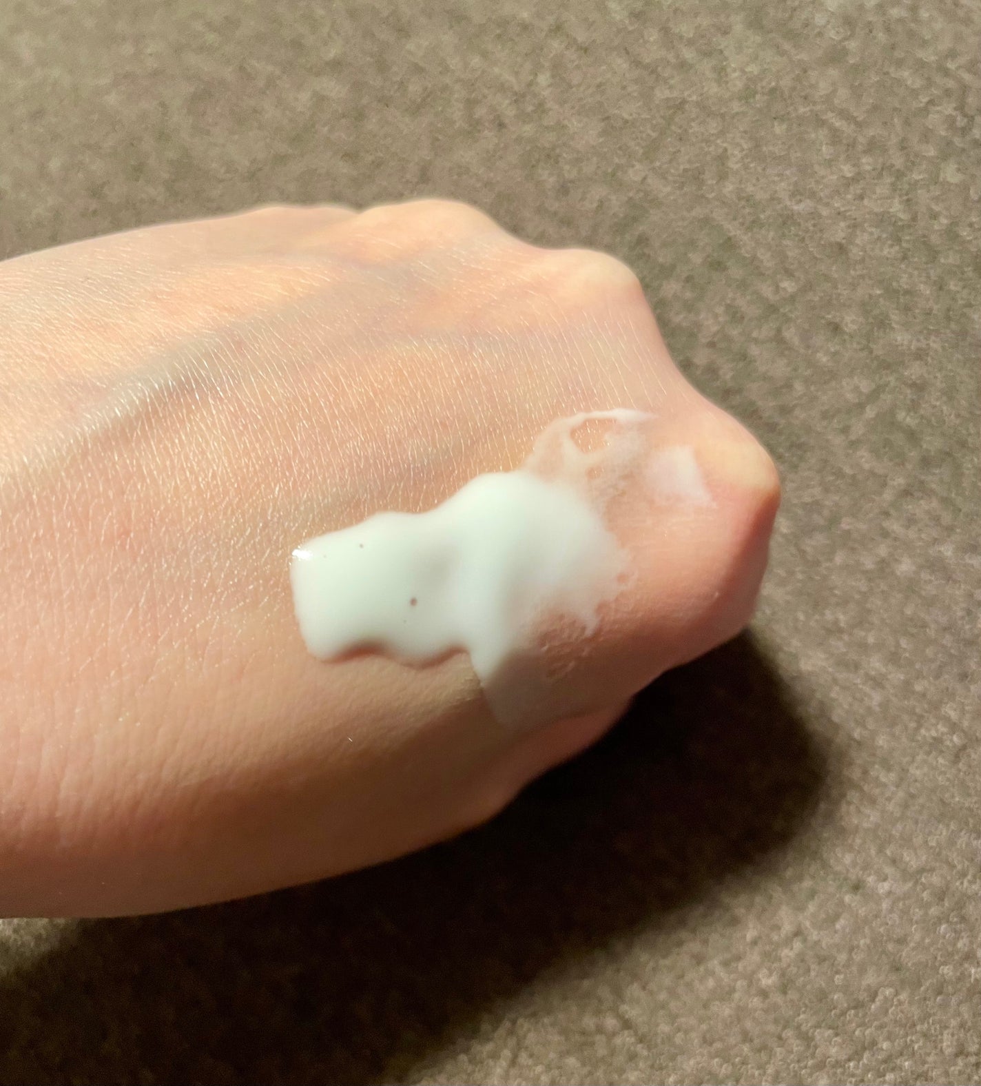 sisidayoyo on LIPS 「みずみずしくて伸びが良くて使いやすい、ニベアの日焼け止めジェル..」(2枚目)