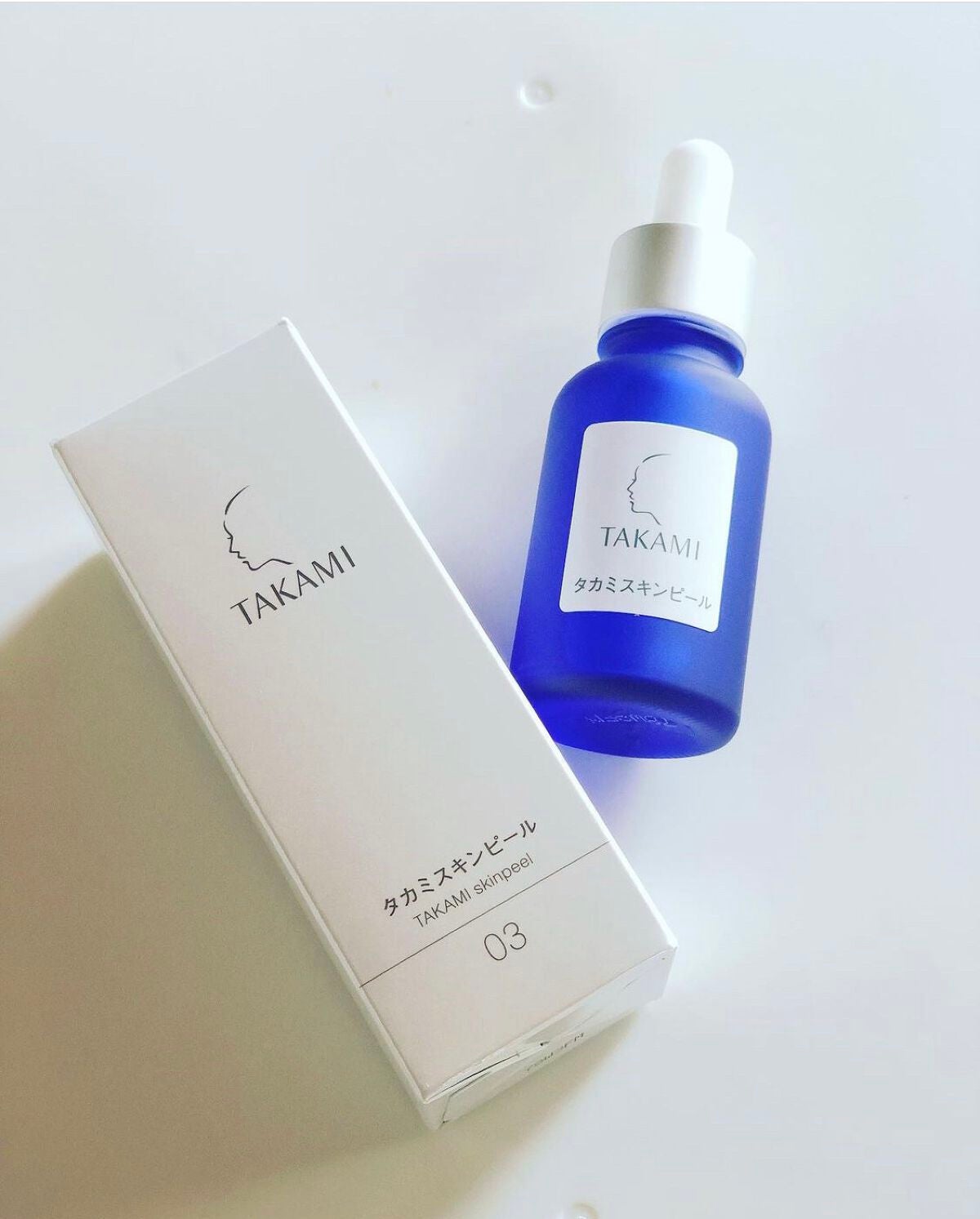 chicca 特殊メイクさんの偏愛美容 on LIPS 「お肌の根本にテコ入れ👍🏻👍🏻大人気の#タカミスキンピールこれホ..」(1枚目)