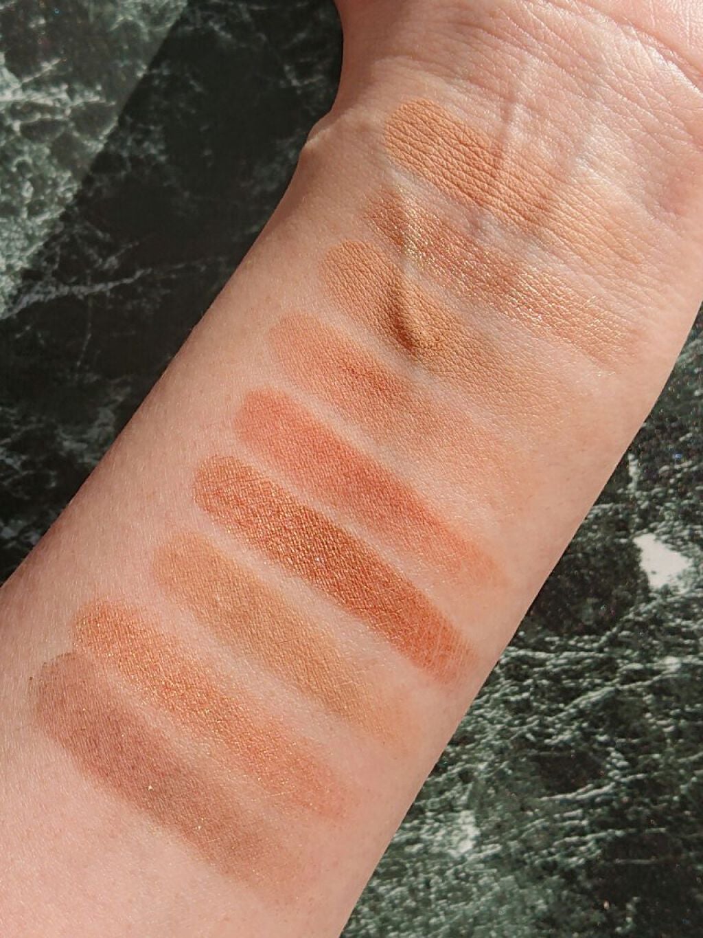 The Bella collection eyeshadow palette/CELEFIT/アイシャドウパレットを使ったクチコミ(4枚目)