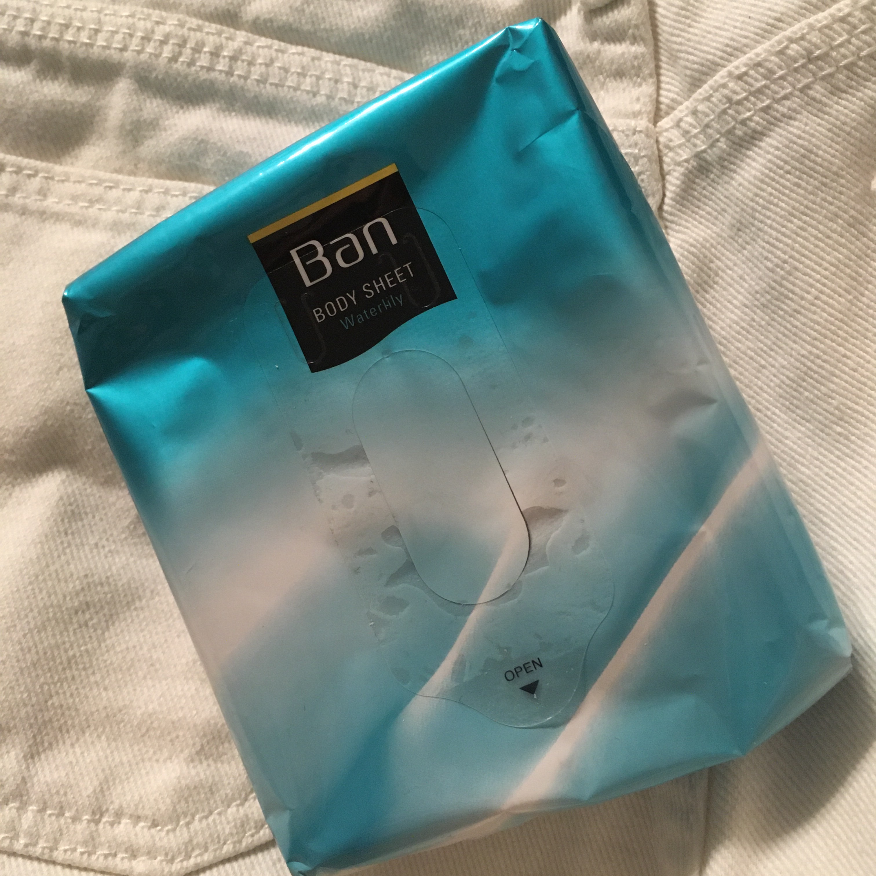 さっぱり感PREMIUMシート パウダーinタイプ  ウォーターリリーの香り/Ban/デオドラント・制汗剤を使ったクチコミ（1枚目）