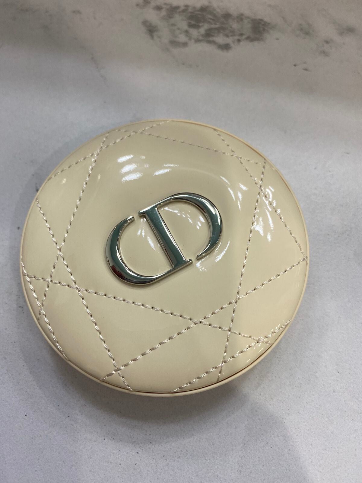 ディオールスキン フォーエヴァー クチュール ルミナイザー/Dior/プレストパウダーを使ったクチコミ(9枚目)