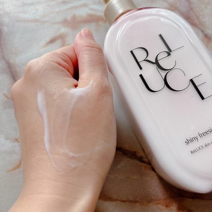 リルーチェ スキンミルクローション シャイニーフリージア/コスメテックスローランド/ボディローションを使ったクチコミ(4枚目)