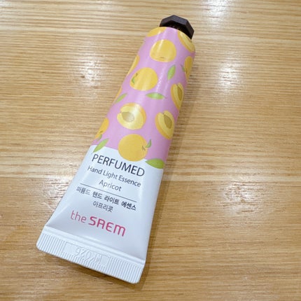 パフュームド ハンド ライトエッセンス/the SAEM/ハンドクリームを使ったクチコミ(2枚目)