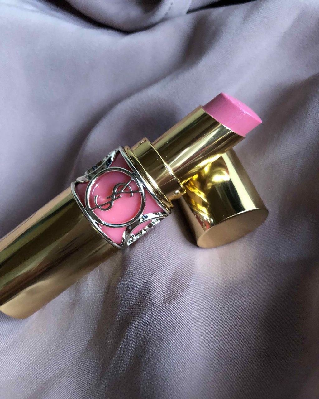 ルージュ ヴォリュプテ シャイン/YVES SAINT LAURENT BEAUTE/口紅を使ったクチコミ（2枚目）