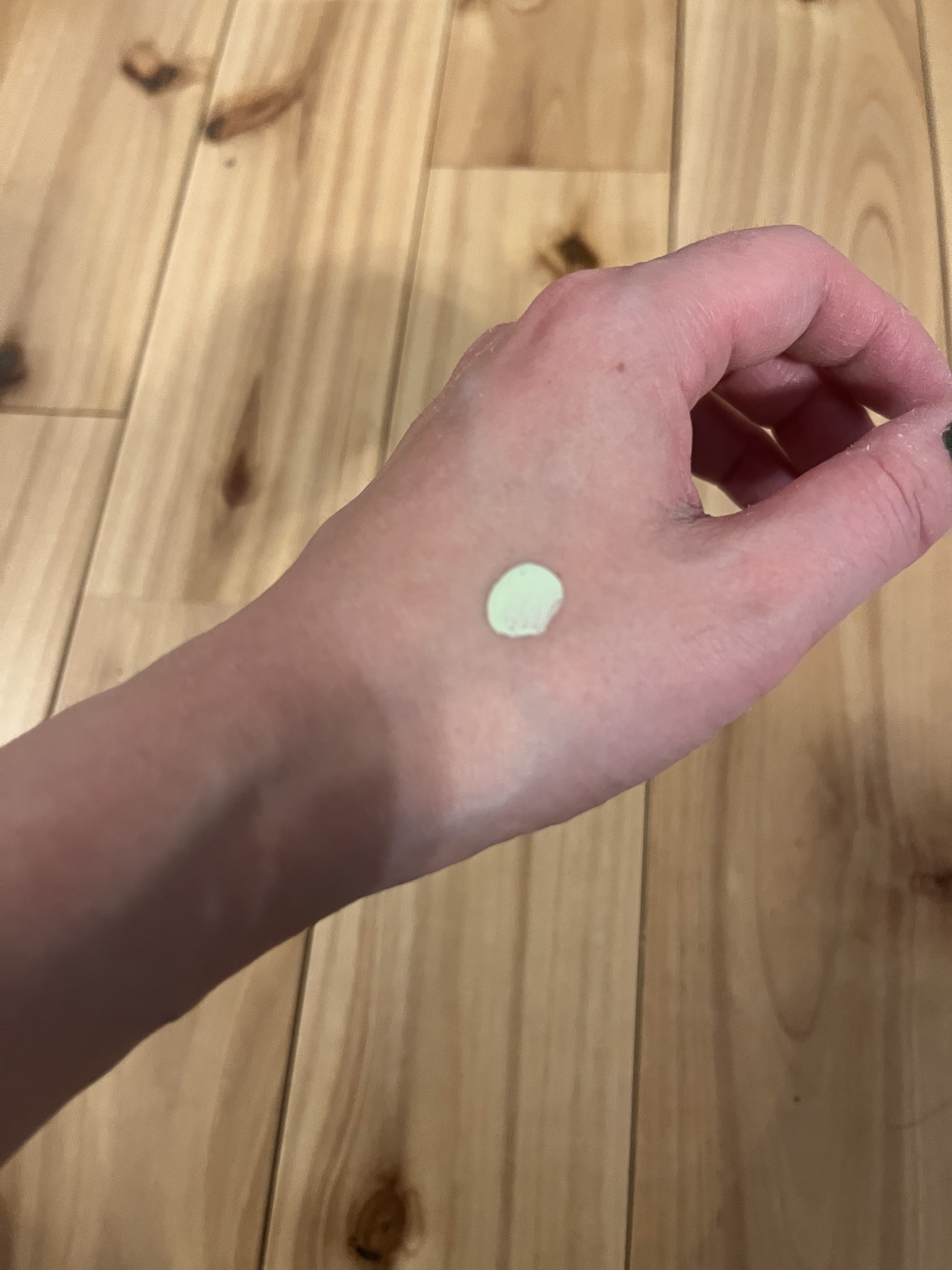 プリズム・リーブル・スキンケアリング・コレクター/GIVENCHY/化粧下地を使ったクチコミ（2枚目）