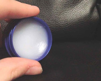 ニベア クリームケア リップバーム はちみつの香り/ニベア/リップケアを使ったクチコミ(2枚目)