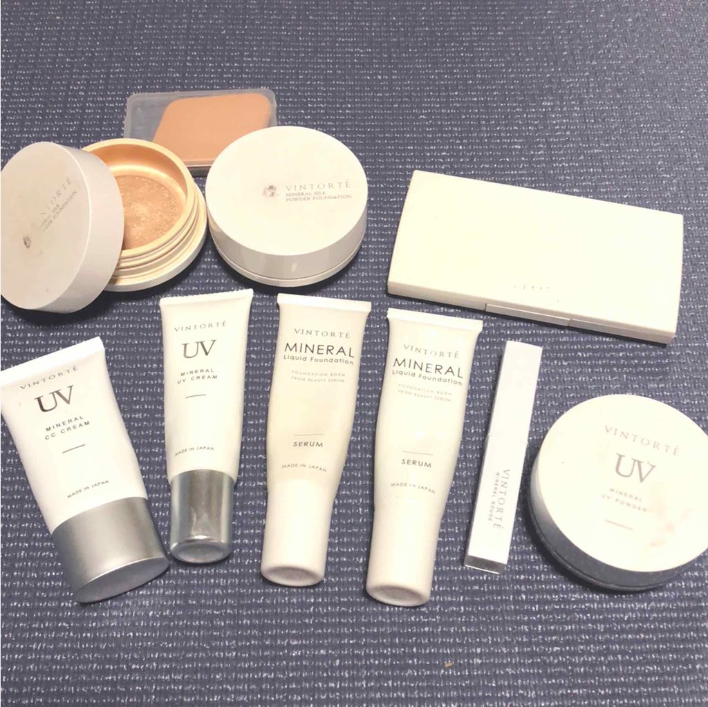 ミネラルシルクファンデーション（ケース・パフ付）/ヴァントルテ/パウダーファンデーションを使ったクチコミ（1枚目）