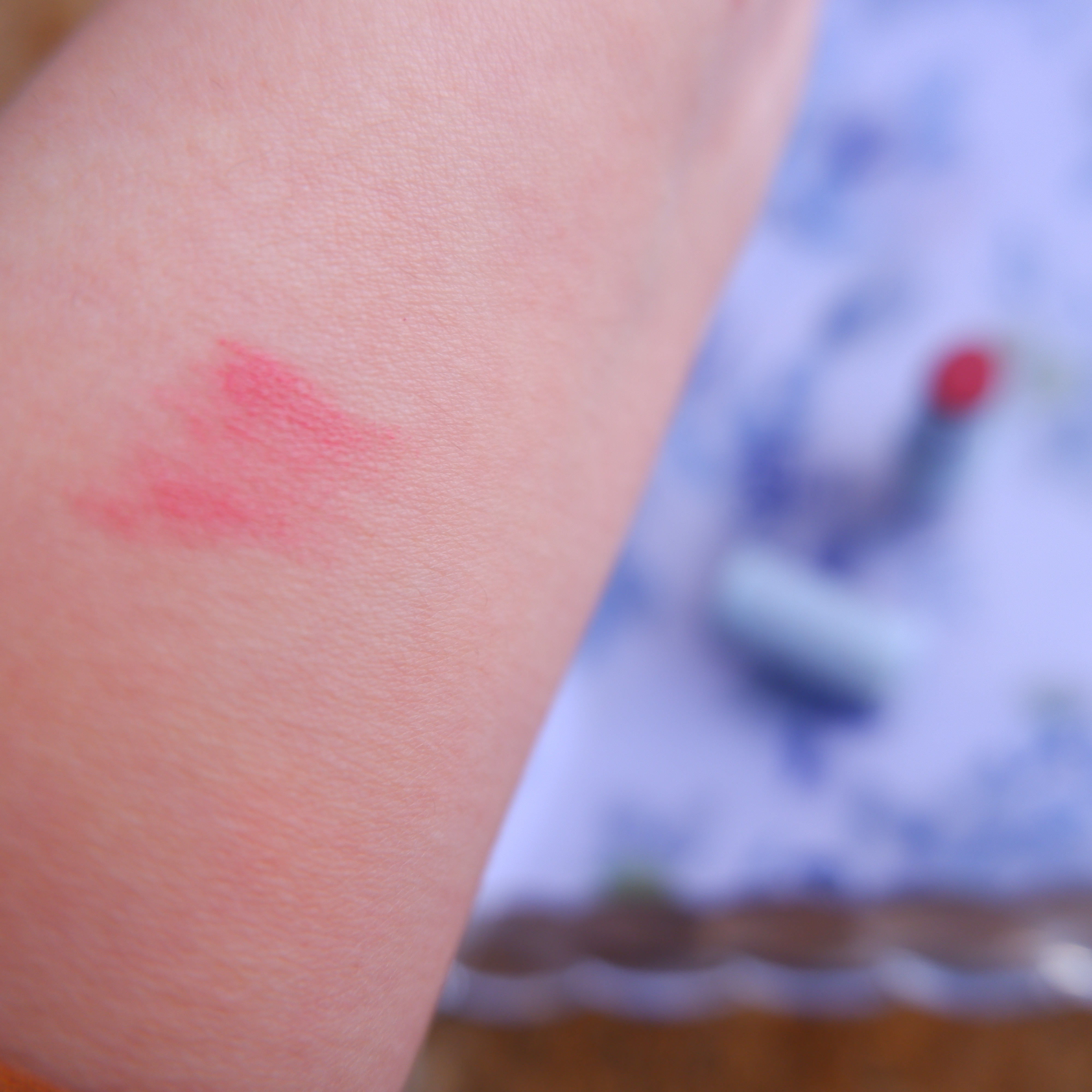 フーミー　リリュタンスティック マリー/WHOMEE/ジェル・クリームチークを使ったクチコミ（3枚目）