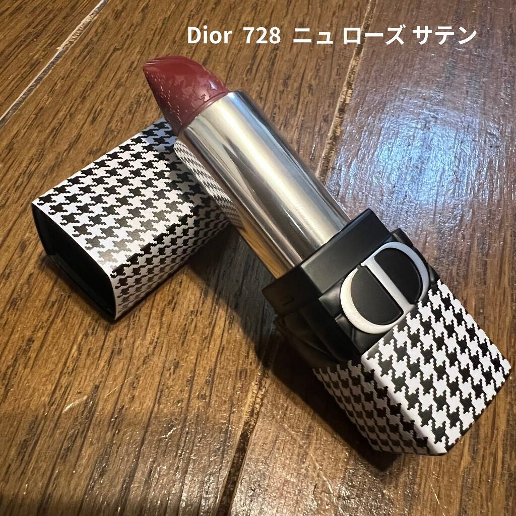 くぅたん on LIPS 「元旦の新作✨勿体なくて使えない。この前行ったら全部完売になって..」(1枚目)