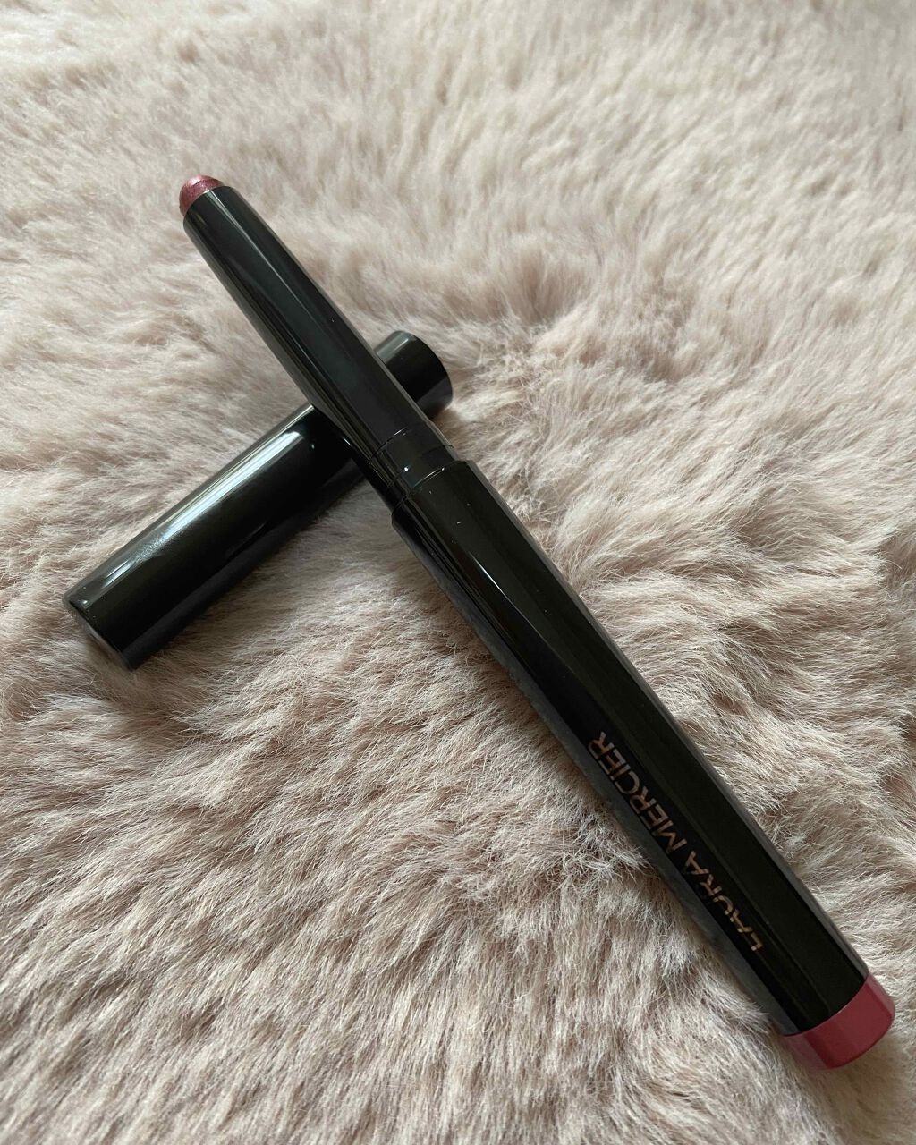 キャビアスティック アイカラー 2008 BURGUNDY/ローラ メルシエ/スティックアイシャドウを使ったクチコミ（3枚目）