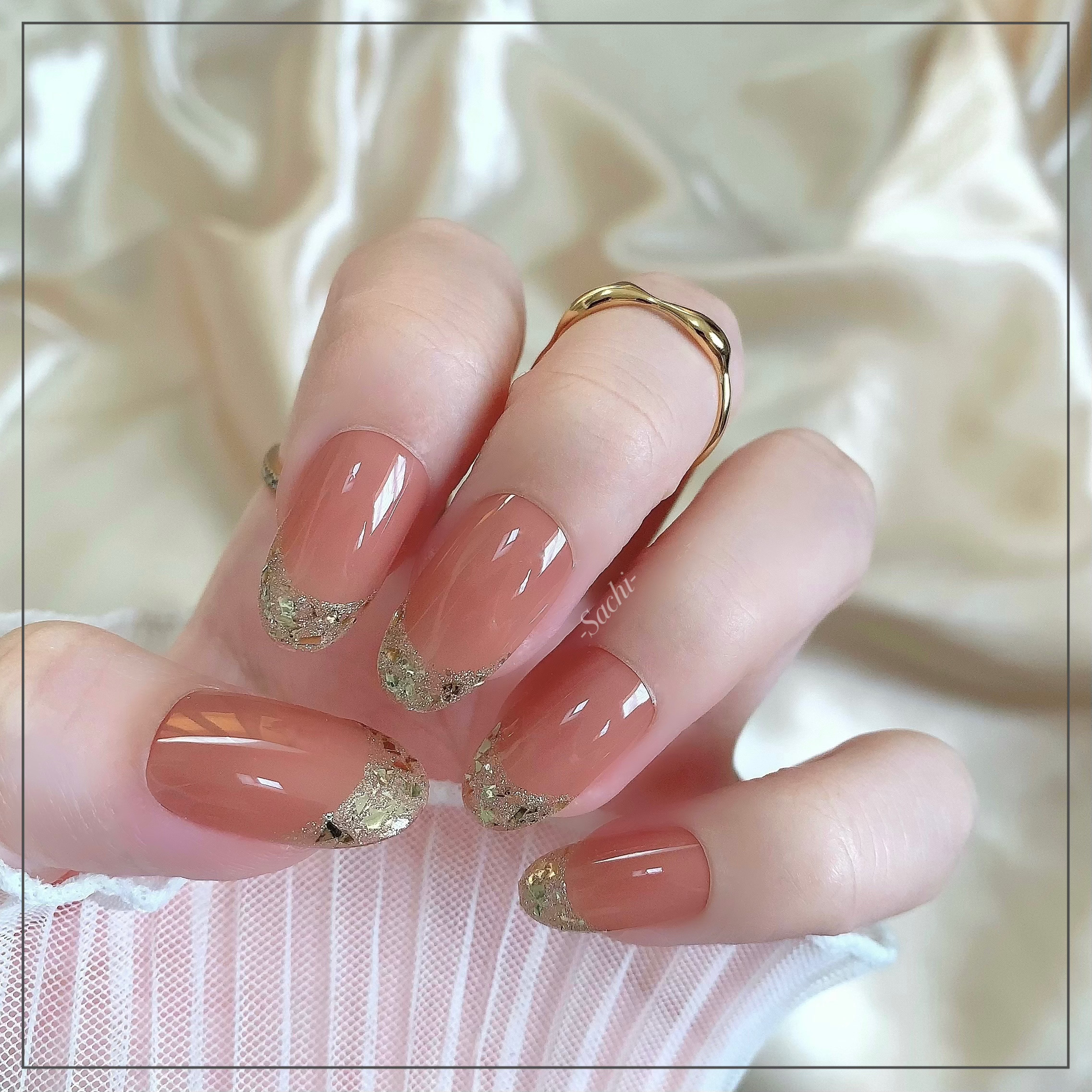 ネイルホリック パーティーフレーク/ネイルホリック/マニキュアを使ったクチコミ（2枚目）