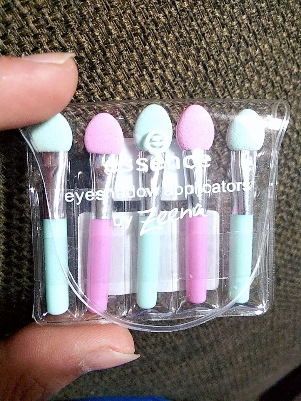 essence アイシャドウアプリケーター ESA〈化粧用チップ〉