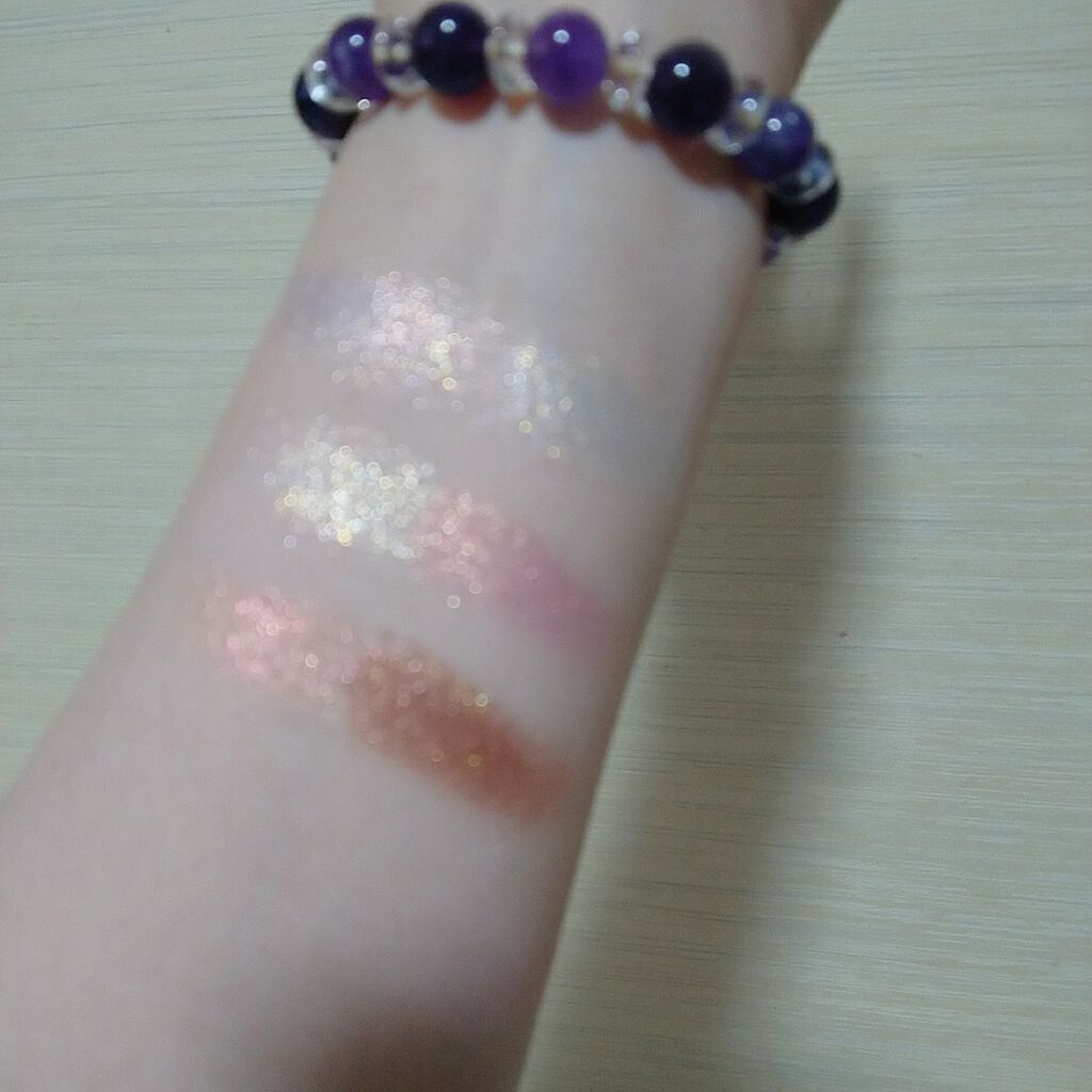 グリッタープリズム シャドウ/MISSHA/グリッターを使ったクチコミ（3枚目）