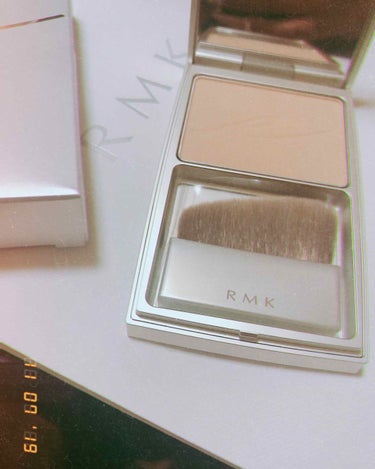 RMK シルクフィットフェイスパウダー/RMK/プレストパウダーを使ったクチコミ（2枚目）