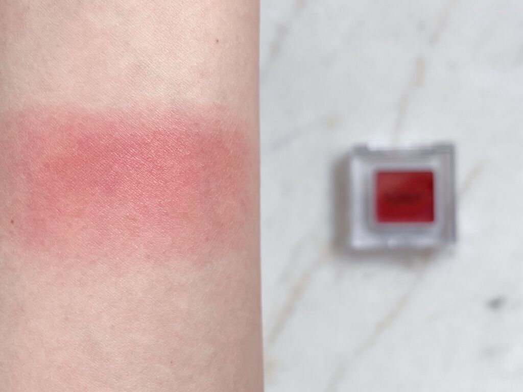 マルチカラーバリエーション ヴィヴィッド VV05/チャコット・コスメティクス/単色アイシャドウを使ったクチコミ（2枚目）