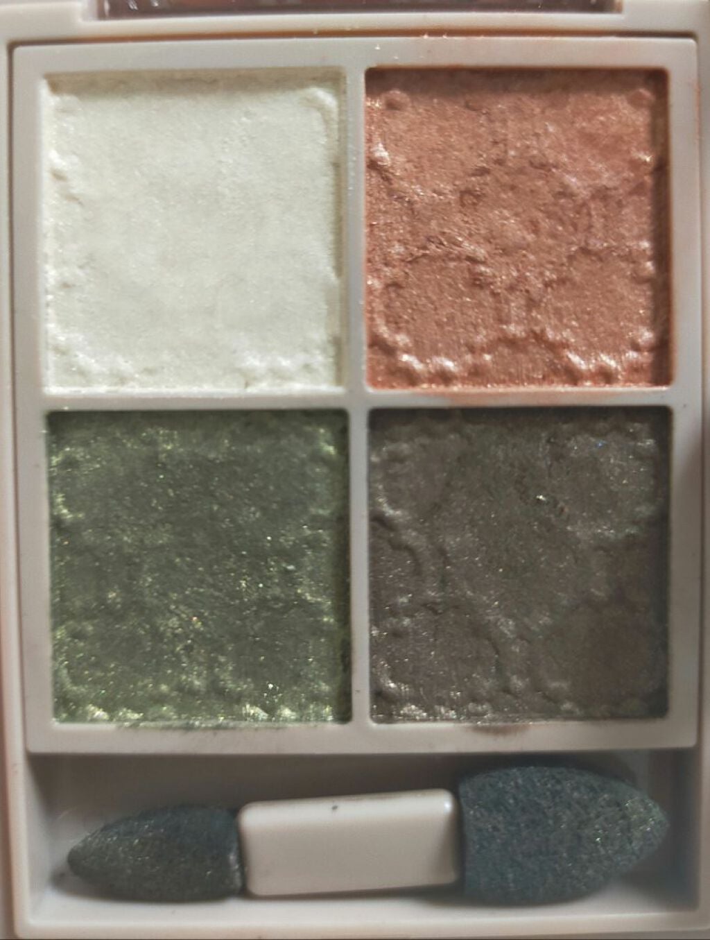 グロッシーリッチ アイズ N/Visée/アイシャドウパレットを使ったクチコミ(4枚目)