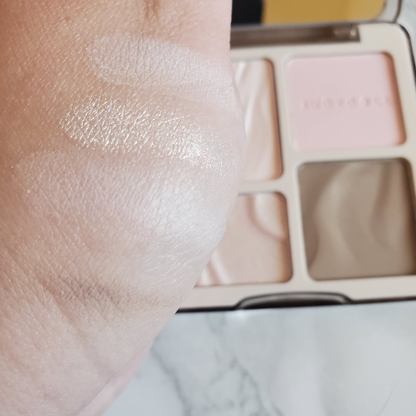 JUDYDOLL メリハリマスターパレット/JUDYDOLL/パウダーハイライトを使ったクチコミ(3枚目)