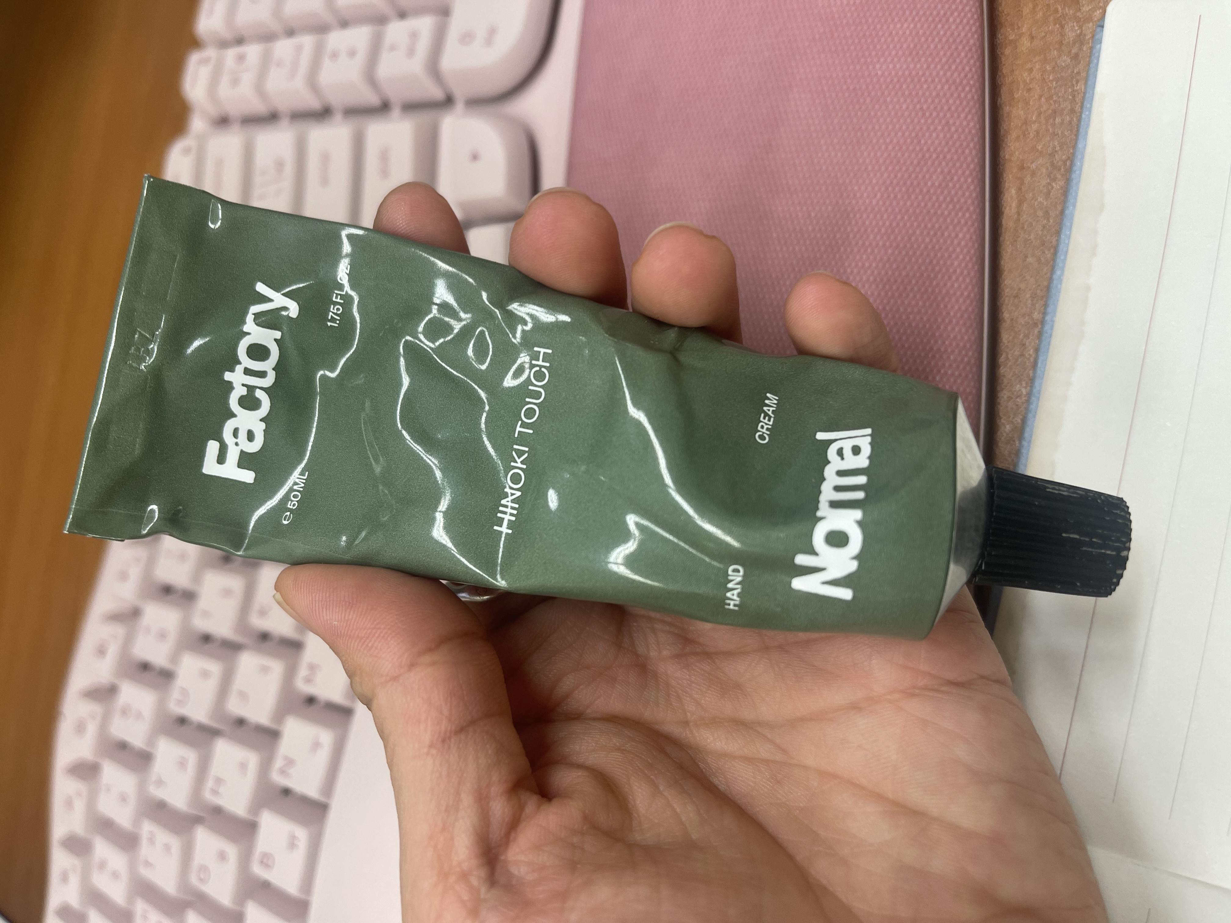 Vegan Capsule Hand Cream - Hinoki Touch/Factory Normal/ハンドクリームを使ったクチコミ（1枚目）