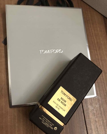 アイ カラー クォード/TOM FORD BEAUTY/パウダーアイシャドウを使ったクチコミ（2枚目）